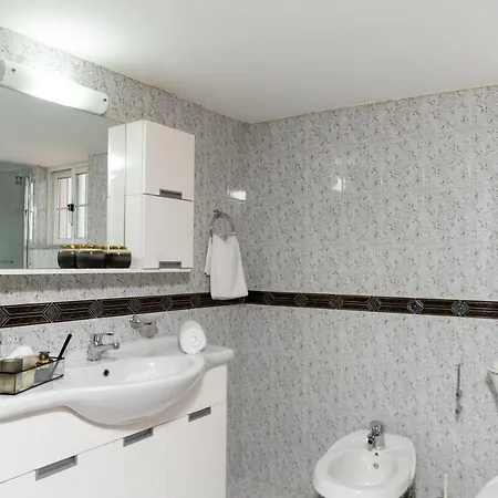 M & S - 4 Bedroom With Heated Pool * Pastida