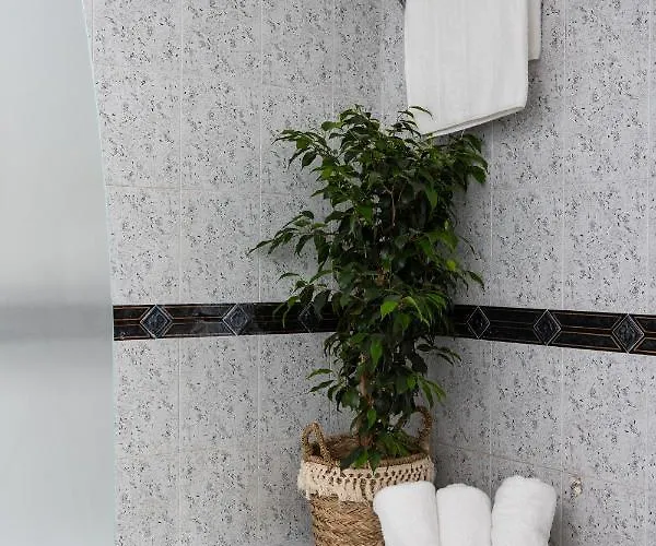 别墅 M & S - 4 Bedroom With Heated Pool