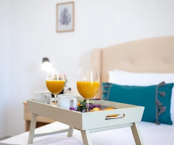 M & S - 4 Bedroom With Heated Pool 别墅 *