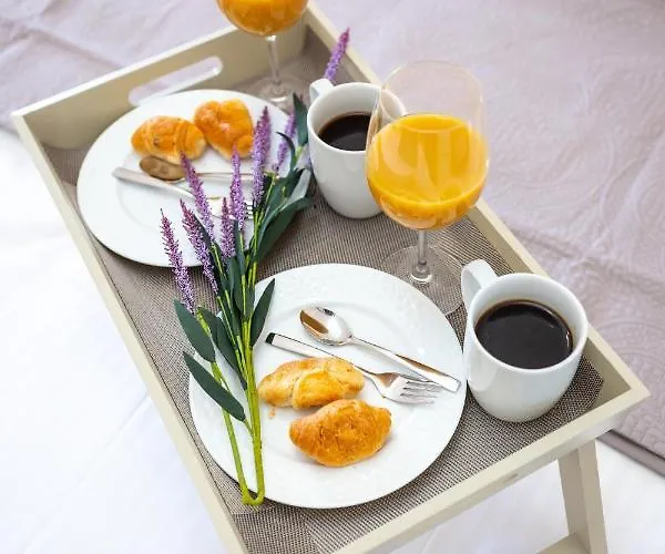 M & S - 4 Bedroom With Heated Pool 别墅 *