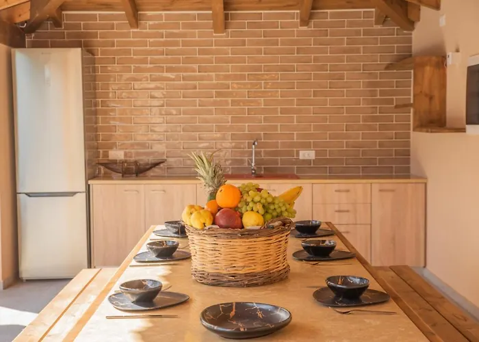 Villa M & S - 4 Bedroom With Heated Pool