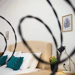 M & S - 4 Bedroom With Heated Pool *