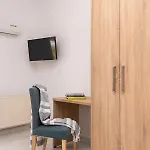 M & S - 4 Bedroom With Heated Pool *