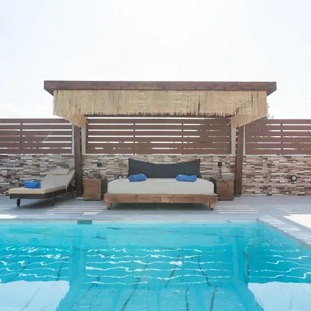 M & S - 4 Bedroom With Heated Pool * Pastida