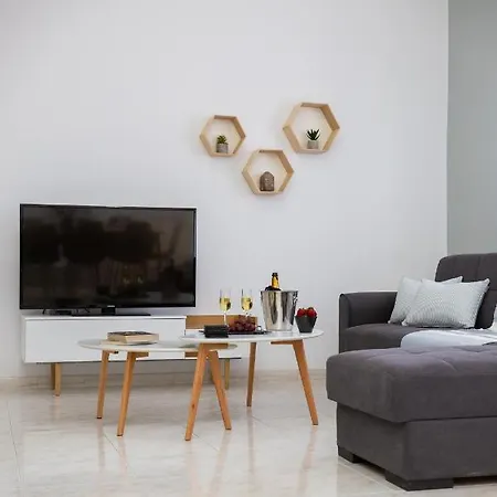 Villa M & S - 4 Bedroom With Heated Pool Pastida