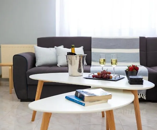 M & S - 4 Bedroom With Heated Pool Villa