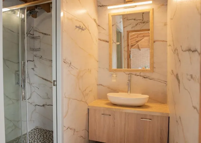 M & S - 4 Bedroom With Heated Pool 빌라