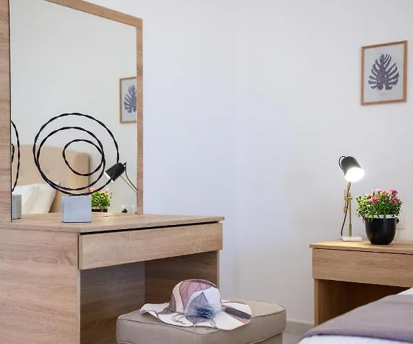 빌라 M & S - 4 Bedroom With Heated Pool *