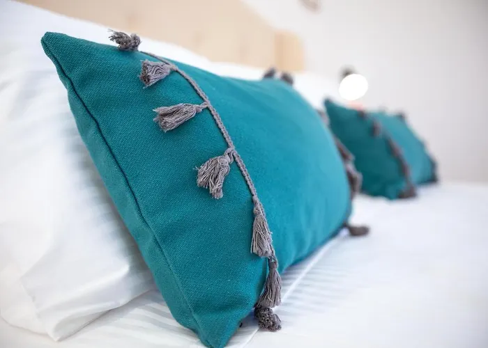 M & S - 4 Bedroom With Heated Pool Pastida