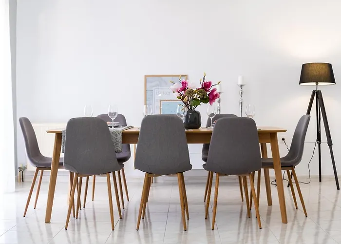 M & S - 4 Bedroom With Heated Pool 빌라 *